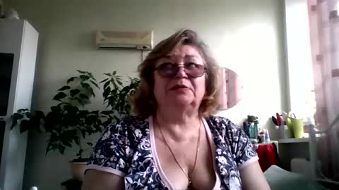 Flowerlower online show from March 8, 8:44 am