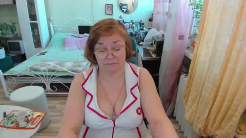 Flowerlower online show from February 15, 7:05 am