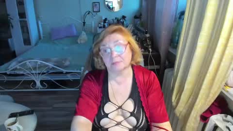 Flowerlower online show from May 12, 6:27 pm