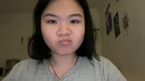 Snapshot of flowerlvr chatting on January 17, 6:26 am flowerlvr online show from January 17, 6:26 am
