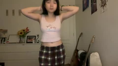 Snapshot of flowerlvr chatting on January 24, 1:03 am flowerlvr online show from January 24, 1:03 am