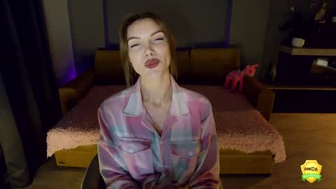 Katrin online show from May 22, 8:47 pm