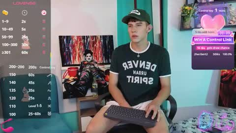 Snapshot of flowers109 chatting on January 14, 11:20 pm flowers109 online show from January 14, 11:20 pm