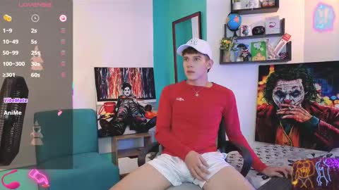 Snapshot of flowers109 chatting on January 15, 10:35 pm flowers109 online show from January 15, 10:35 pm