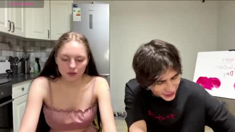 flowerscouple online show from March 10, 10:04 pm