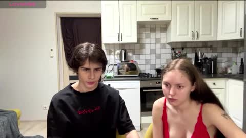 flowerscouple online show from March 27, 10:09 pm