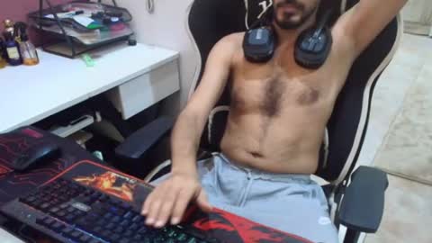 Snapshot of flowthefun chatting on July 5, 4:19 am flowthefun online show from July 5, 4:19 am
