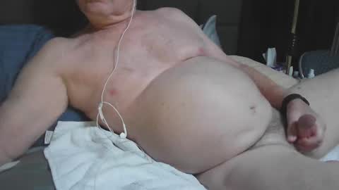 Snapshot of flshowman chatting on February 9, 3:43 am FLshowman online show from February 9, 3:43 am