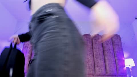  FLUFFY BUBBLE  online show from December 22, 10:49 am