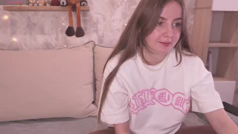 Snapshot of fluffy_hat chatting on February 13, 4:47 pm Fluffy and Krut online show from February 13, 4:47 pm