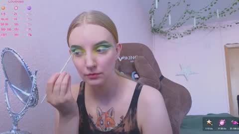 Snapshot of fluffy_muffin3 chatting on March 7, 8:33 am Agatha online show from March 7, 8:33 am