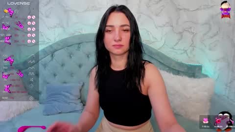 Snapshot of flufyfoxx chatting on September 28, 12:38 am Lina online show from September 28, 12:38 am