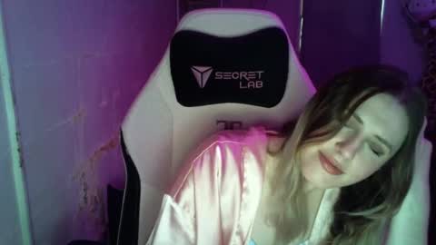 Flux online show from November 5, 2:39 pm