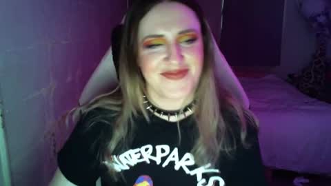 Flux online show from December 1, 2:00 pm