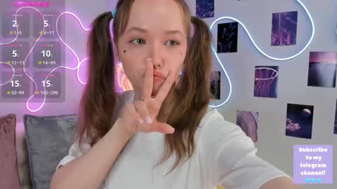 Polly online show from February 23, 6:45 pm