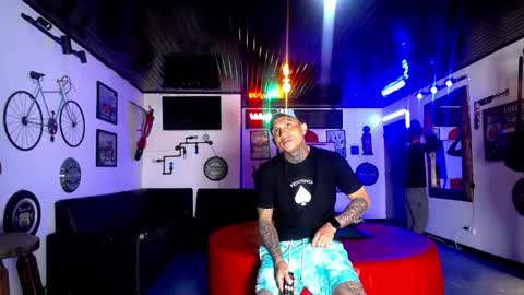 flyckers online show from May 5, 12:13 pm