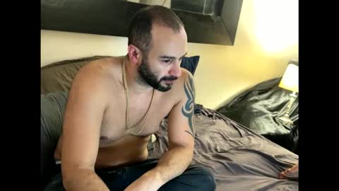 FlyerStud Mtl online show from February 22, 2:45 am