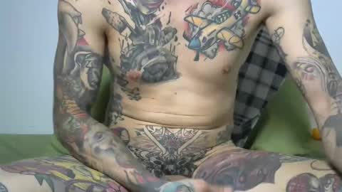 flylen online show from December 8, 9:30 pm