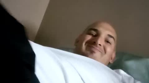 Snapshot of fn389 chatting on February 25, 3:31 am Frank online show from February 25, 3:31 am