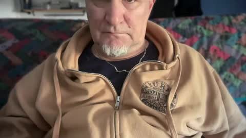 fnkywht60smthng_ online show from March 6, 5:53 pm