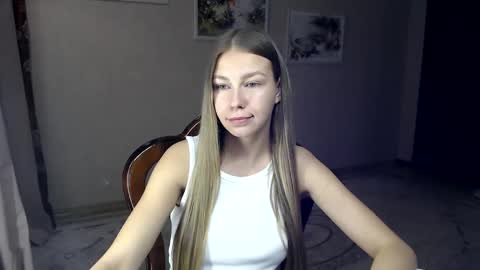 Snapshot of fofhcf chatting on October 1, 8:15 pm Molli Ready for any play with you. Hottest show in pvt Help a student earn big tokens online show from October 1, 8:15 pm