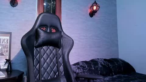 Snapshot of foniland_ chatting on March 18, 11:08 pm Foni online show from March 18, 11:08 pm