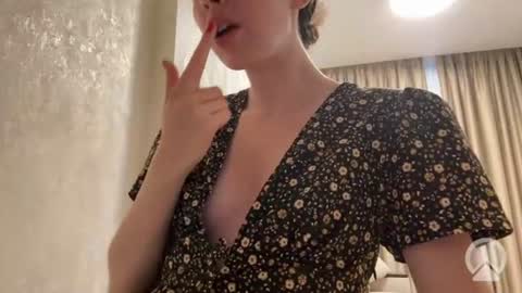 Snapshot of forbiddennvelvet chatting on July 3, 5:19 pm forbiddennvelvet online show from July 3, 5:19 pm