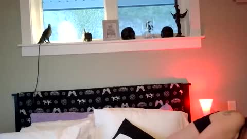 Snapshot of forbiddenwifey chatting on April 8, 2:33 am forbiddenwifey online show from April 8, 2:33 am