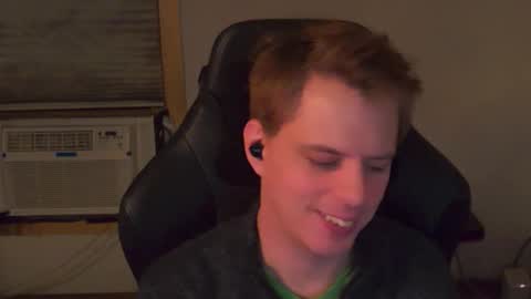 forever_broken online show from December 22, 6:10 am