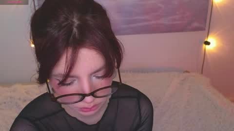 Snapshot of forget__me__nots chatting on March 28, 5:12 pm forget__me__nots online show from March 28, 5:12 pm