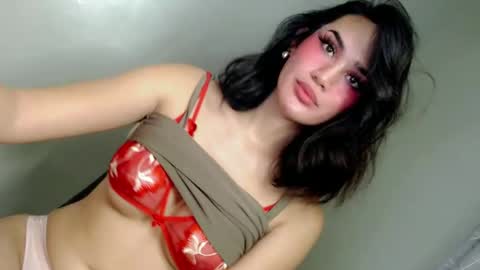 Snapshot of forget_me_not69 chatting on December 7, 2:31 am KHATRINA STACIE MARIE online show from December 7, 2:31 am