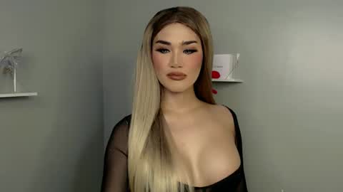 Snapshot of forget_me_not69 chatting on March 10, 5:29 pm KHATRINA STACIE MARIE online show from March 10, 5:29 pm