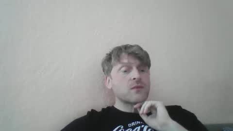 forgotten_lover online show from April 24, 8:39 am