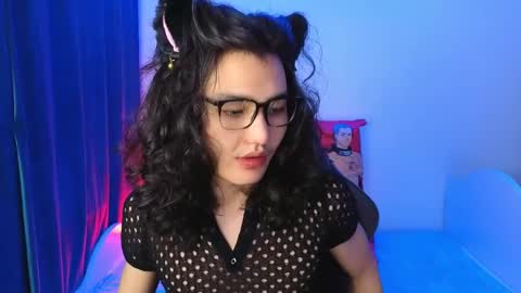 Snapshot of formoverfear chatting on April 5, 3:53 pm Yukio online show from April 5, 3:53 pm