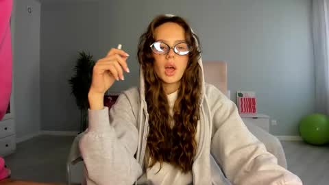 Kira online show from September 22, 1:18 am