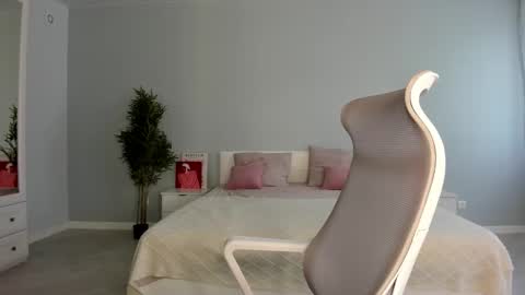 Kira online show from September 24, 1:53 am