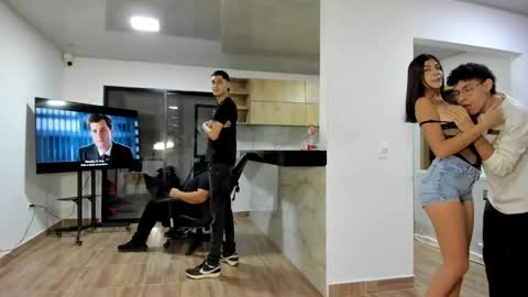 Snapshot of fox_cooking chatting on February 13, 5:03 am Camila-David-Karl-Alan online show from February 13, 5:03 am