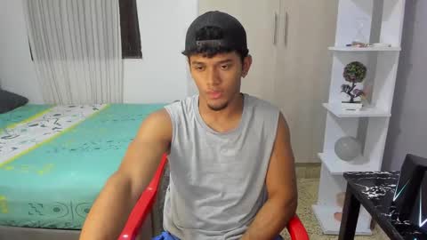 Fox online show from November 13, 6:01 am