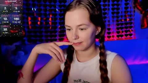 Lisa online show from March 6, 8:27 pm