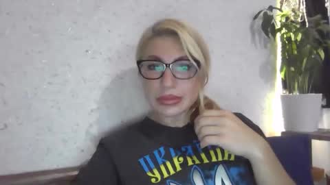 fox_red_lady7 online show from October 10, 12:37 pm