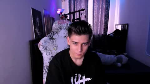 Foxicfu online show from February 5, 8:19 am