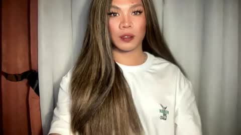 Snapshot of foxli_xx chatting on February 8, 7:56 am KITTY online show from February 8, 7:56 am