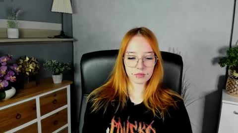 Sonya online show from May 15, 5:58 am