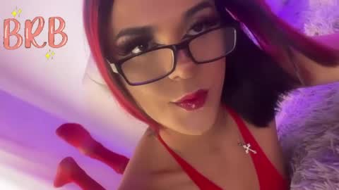 Snapshot of foxxy_angel chatting on May 15, 10:22 am Santi online show from May 15, 10:22 am