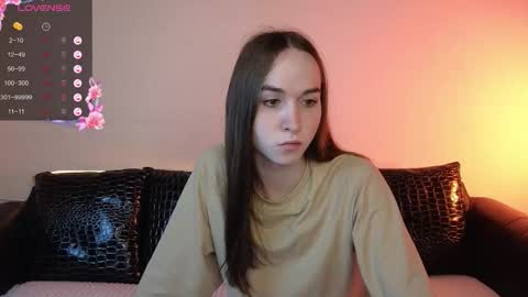 Snapshot of foxxy_girl_ chatting on September 21, 10:06 am andice online show from September 21, 10:06 am