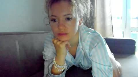 Foxy online show from May 19, 12:16 am