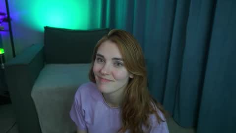 Snapshot of foxy_cute4you chatting on February 13, 6:48 pm Eva online show from February 13, 6:48 pm