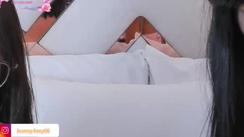 Snapshot of foxybuny chatting on November 4, 11:37 pm FOXY AND BUNNY online show from November 4, 11:37 pm