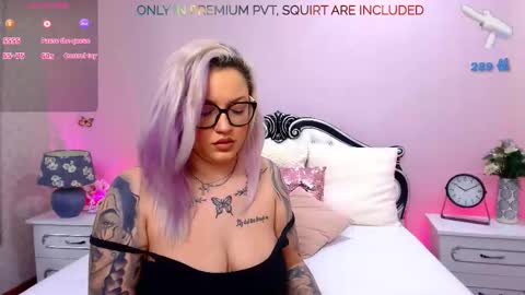 Clarisee online show from February 19, 9:22 pm