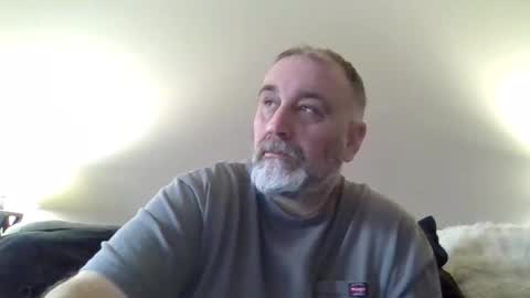 foxyfang online show from February 8, 2:42 pm